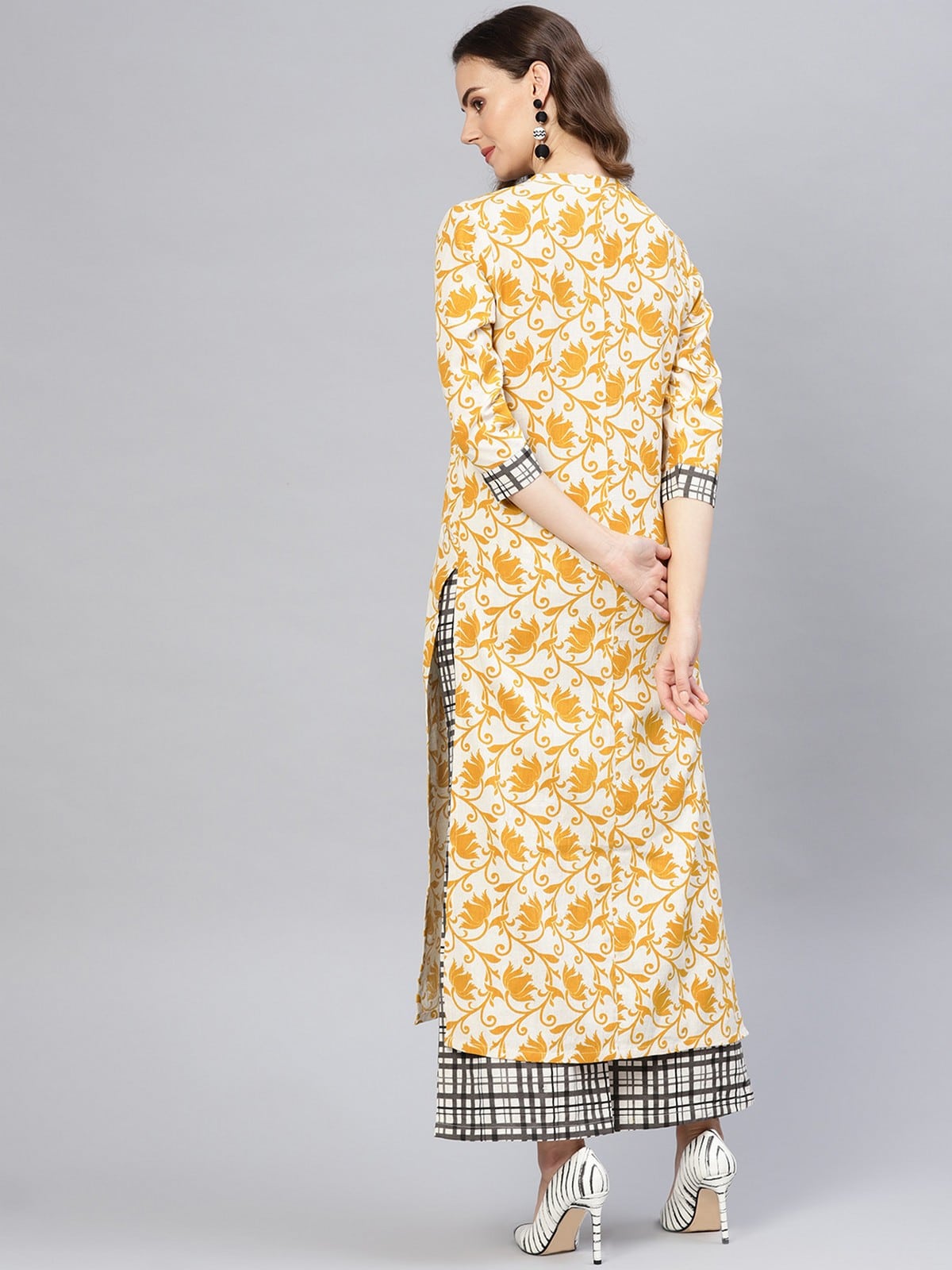 Embroidered Printed Kurta With Pants