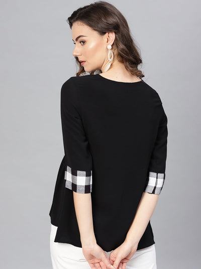 Monocromatic Check Printed Top