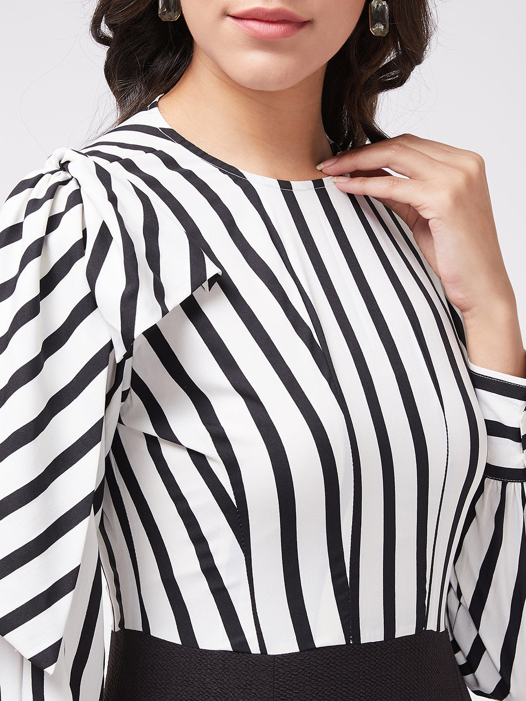 Monocromaric Stripe Fitted Dress